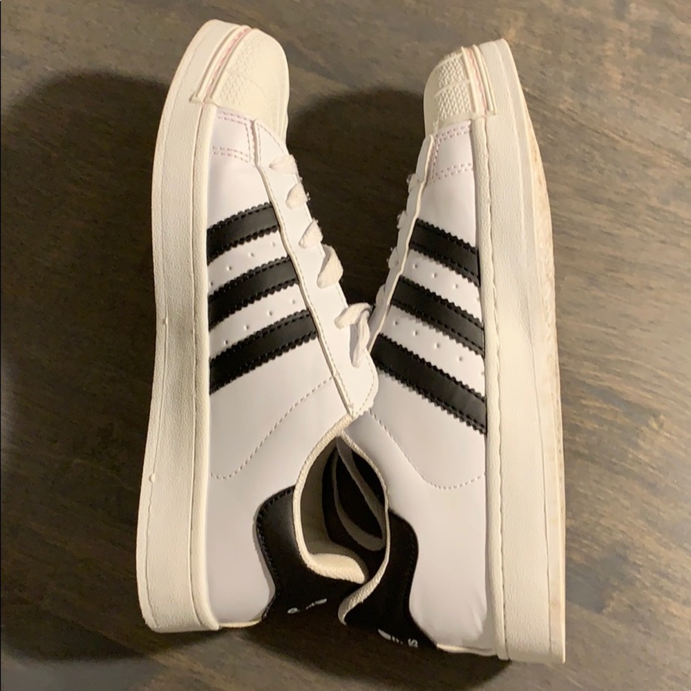 ππ HOST PICK ππ Adidas Shoes / Womenβs Sneakers - Picture 6 of 7